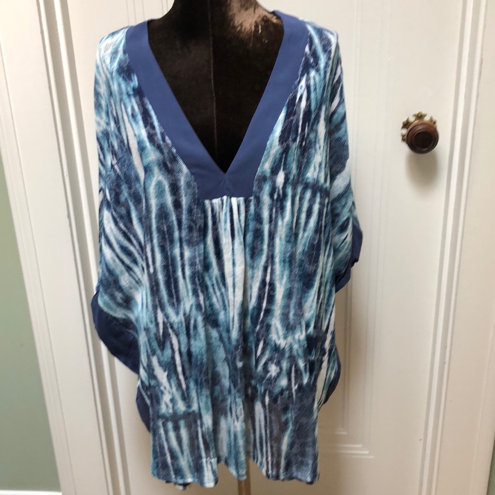 Elle Moss Tunic/Poncho style Top M